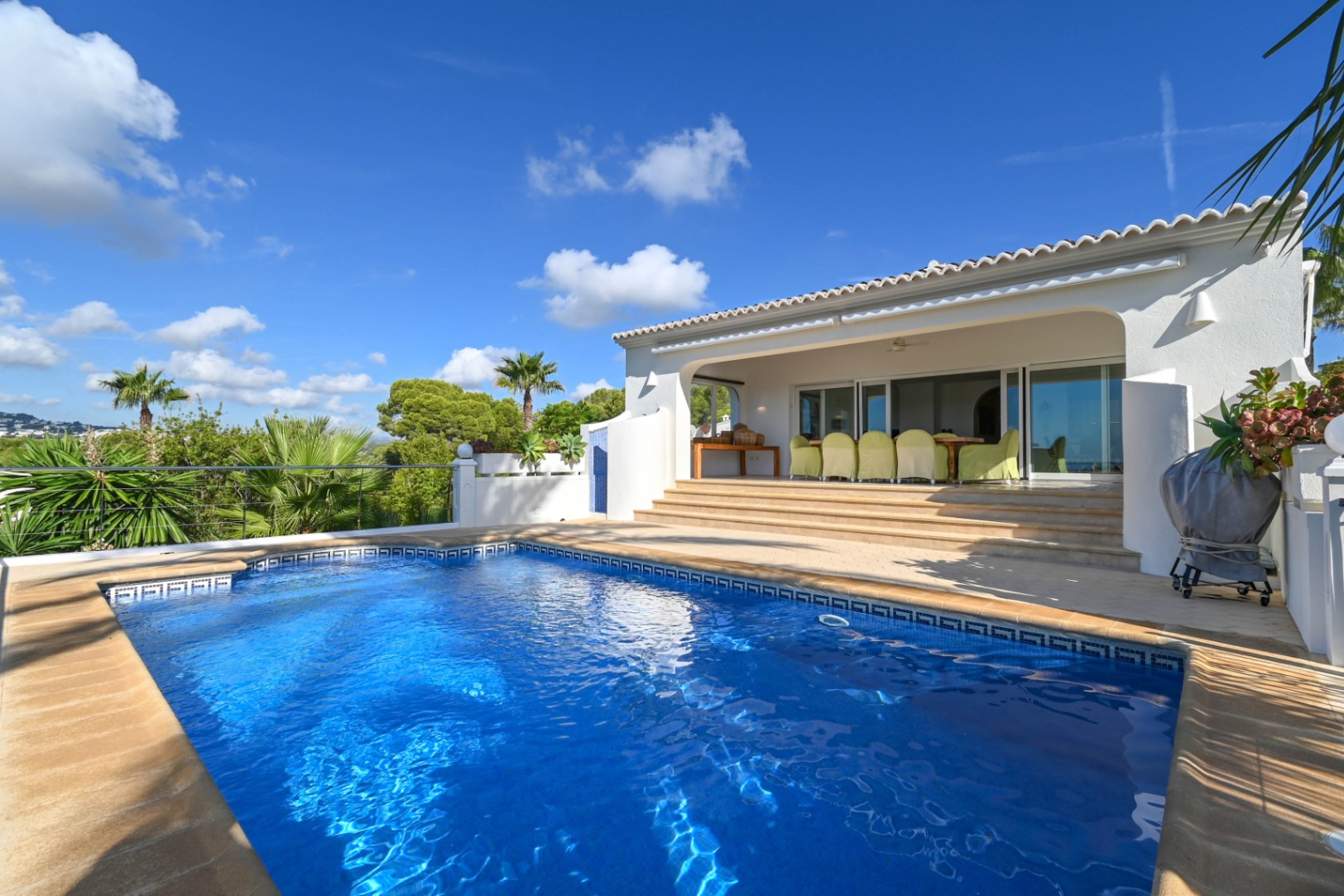 Mittelmeer-Villa mit spektakulärem Meerblick in der Nähe El Portet, Moraira