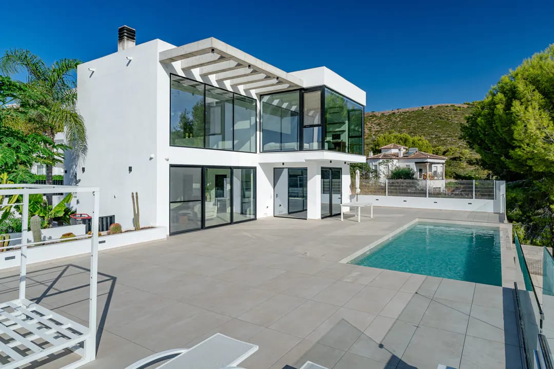 Luxusvilla in Benitachell: Raum und Privatsphäre nahe Moraira